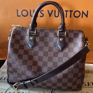 ❌Sold❌💯 Authentic speedy 25 Bandouliere💗🎁🛍